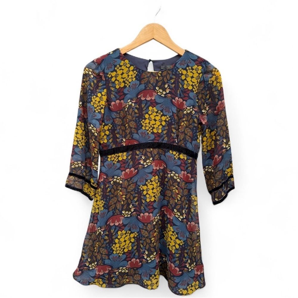 Zara Open Back Floral Patterned Dress with 3/4 Sleeves Perfect for Autumn
